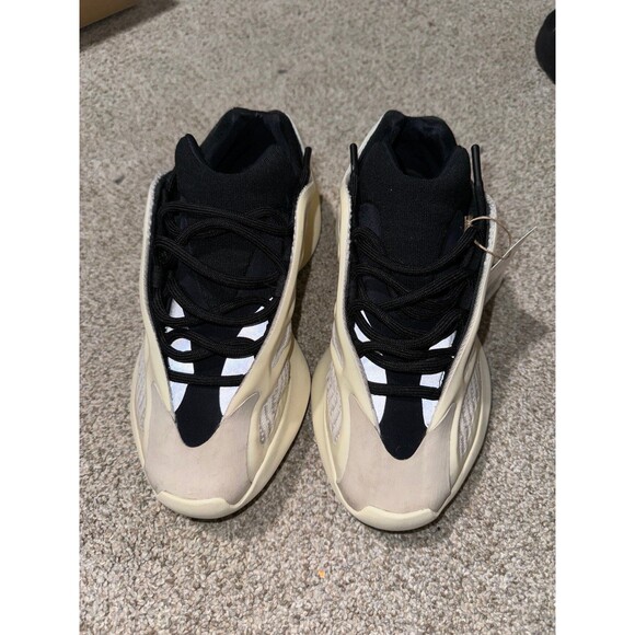 Yeezy 700 V3 “Azael” 6 - Picture 3 of 6